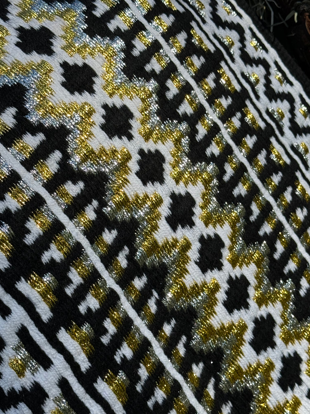 image Black Gold Silver - Show Pad