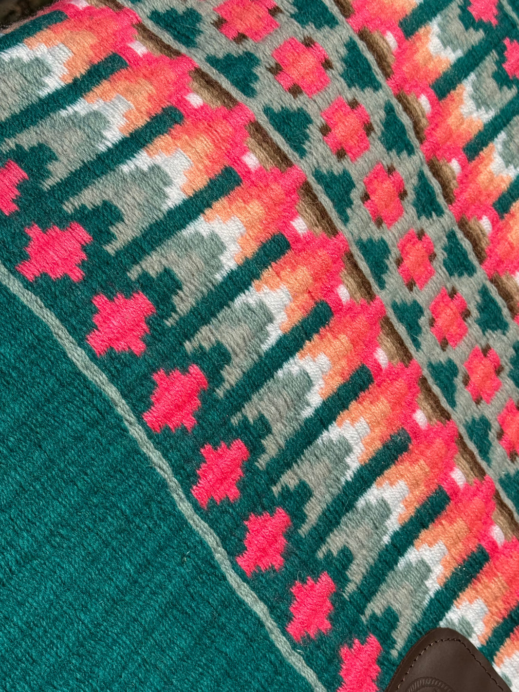 image Turquoise Pink Tangerine - Show Pad
