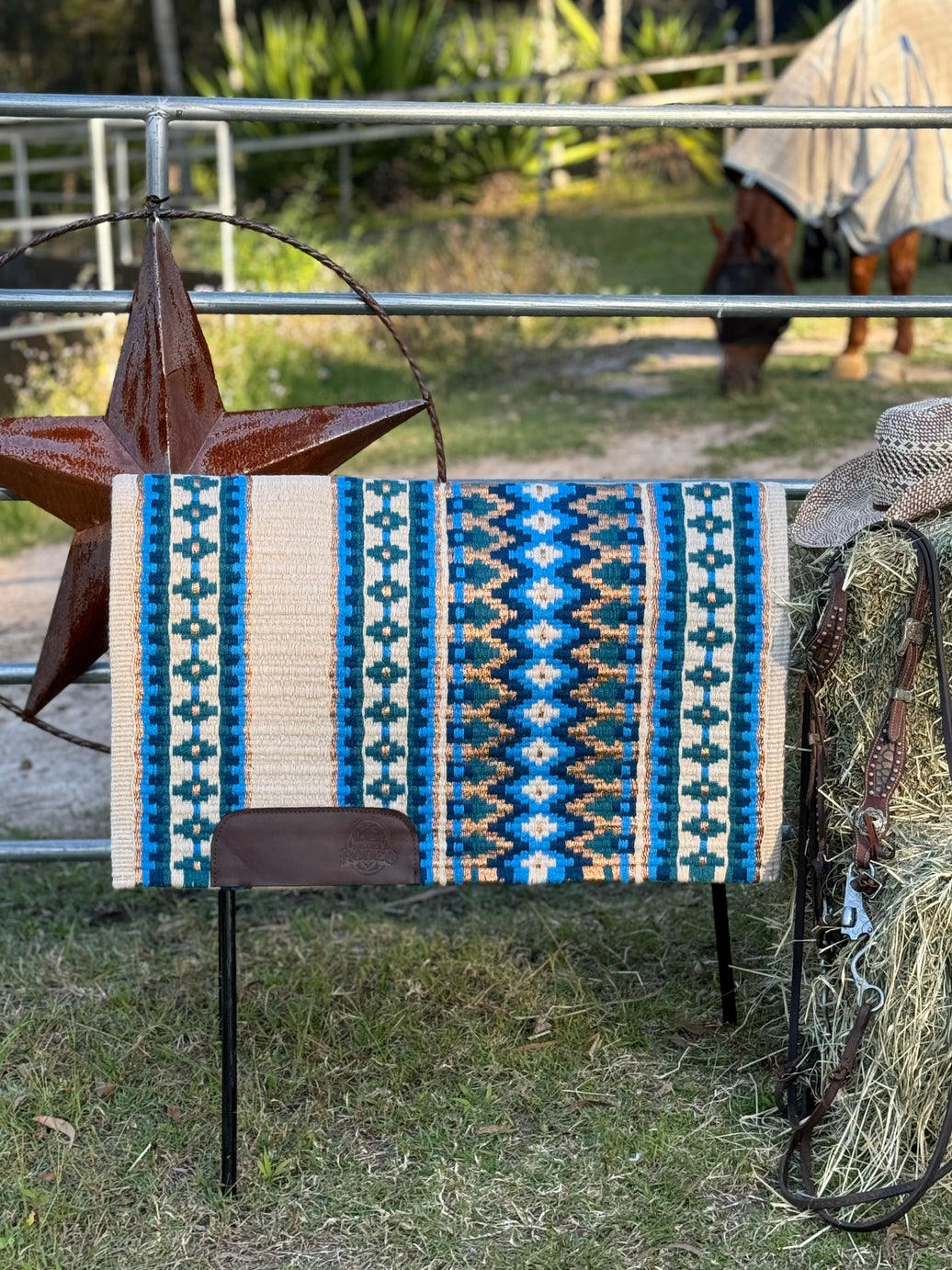 Malibu Blue & Bronze - Show Pad