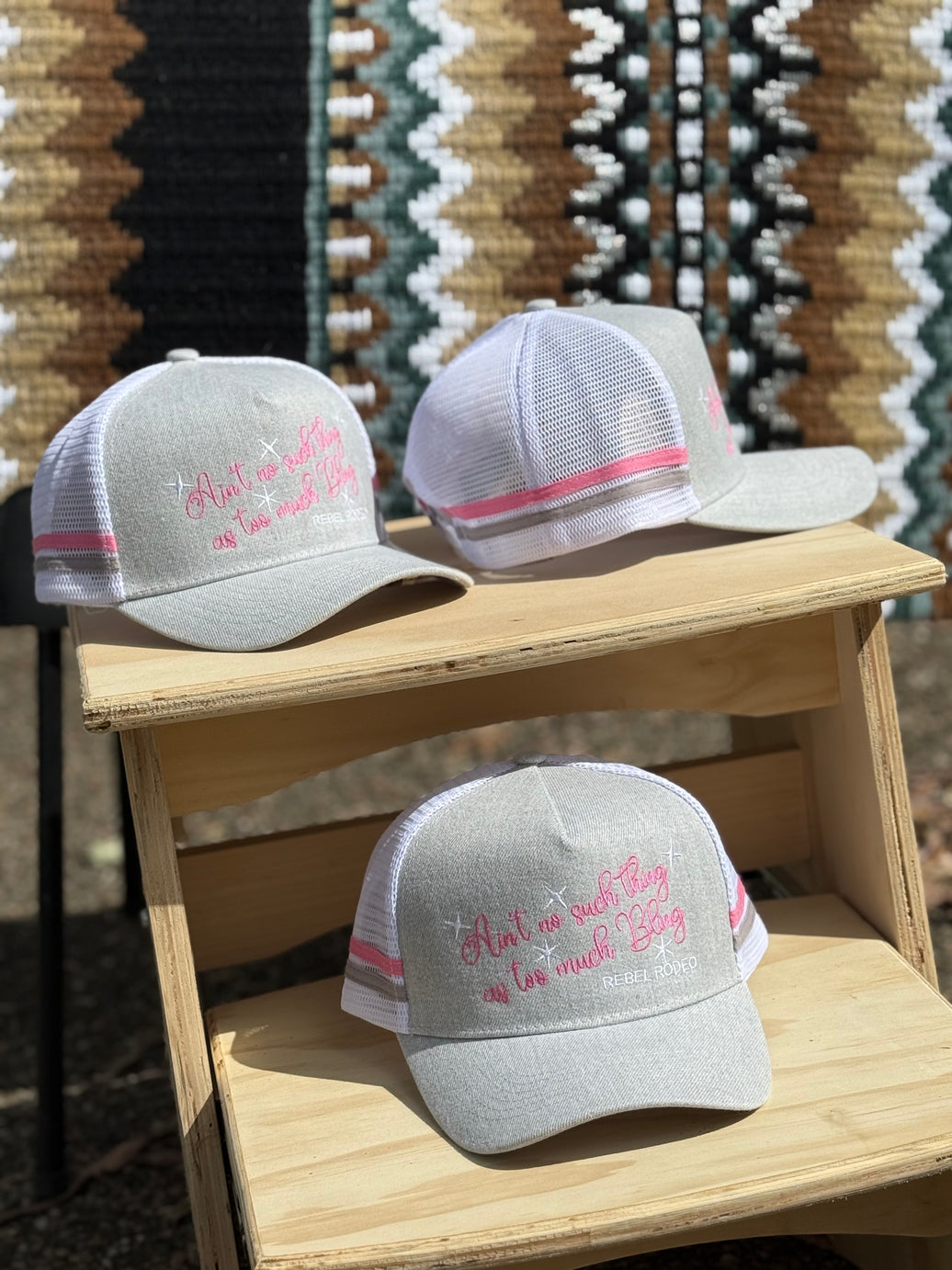 RR Trucker Cap - Motto Pink Grey