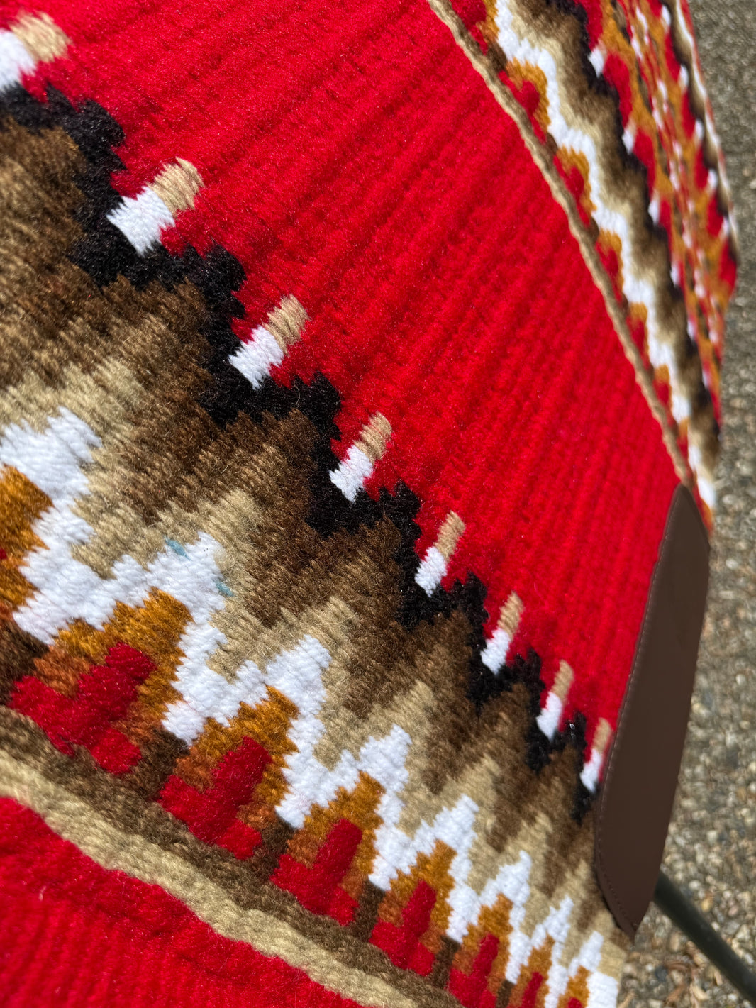 image Show Pad - Red Earthy Brown