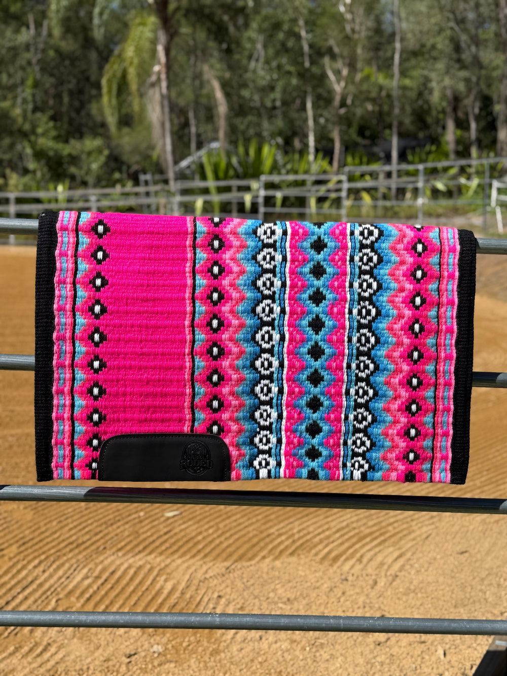 Show Pad - Hot Pink Blue