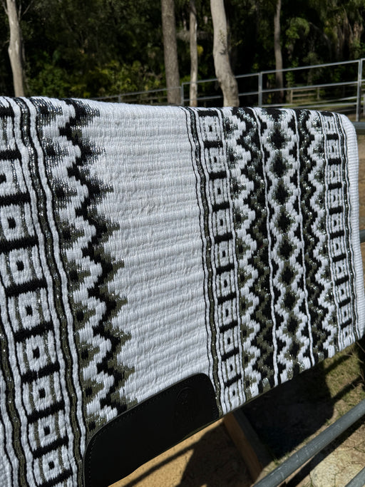 Show Pad - Bling White Black Silver