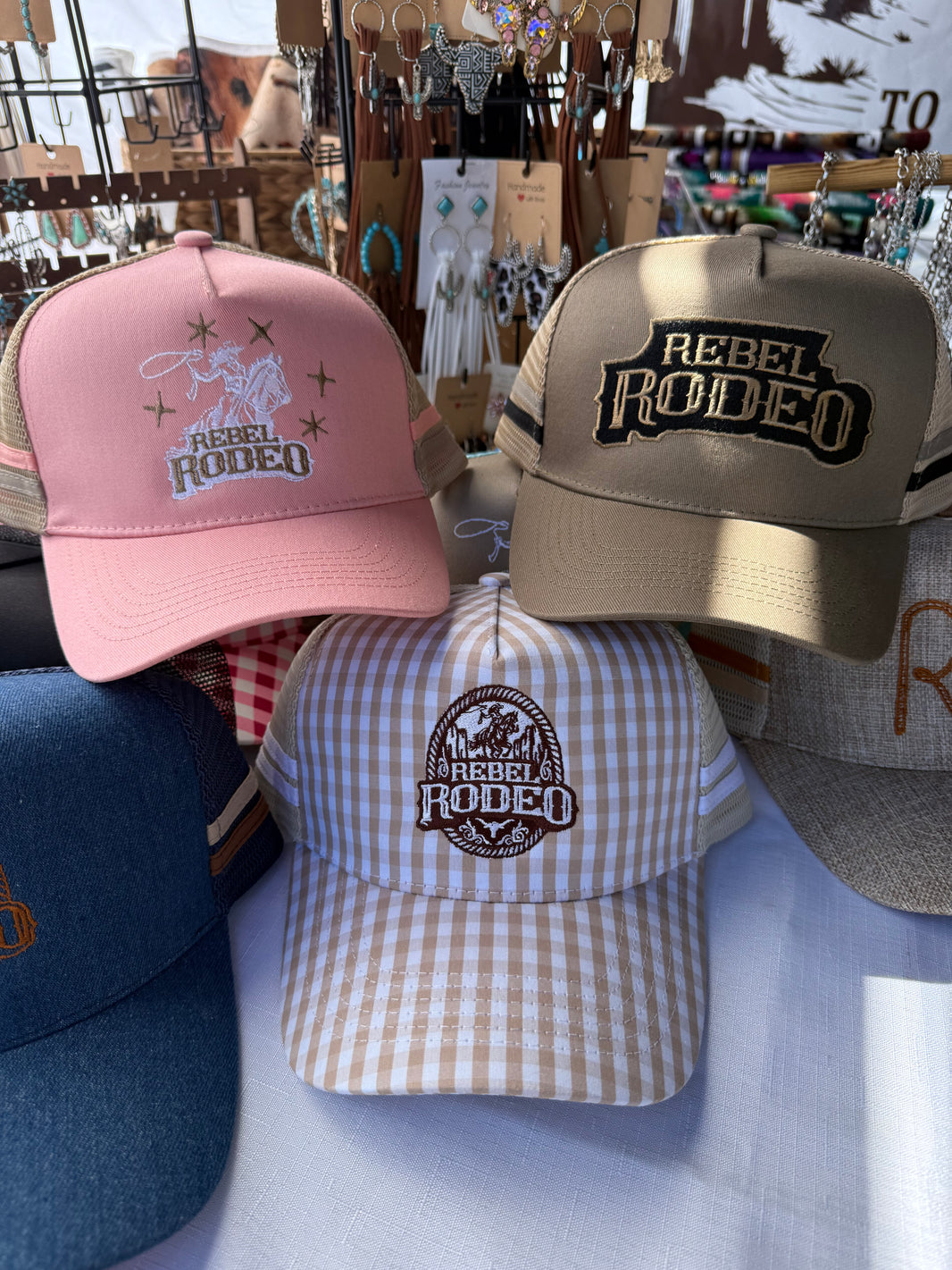 image RR Trucker Cap - Ponytail Pink & Beige