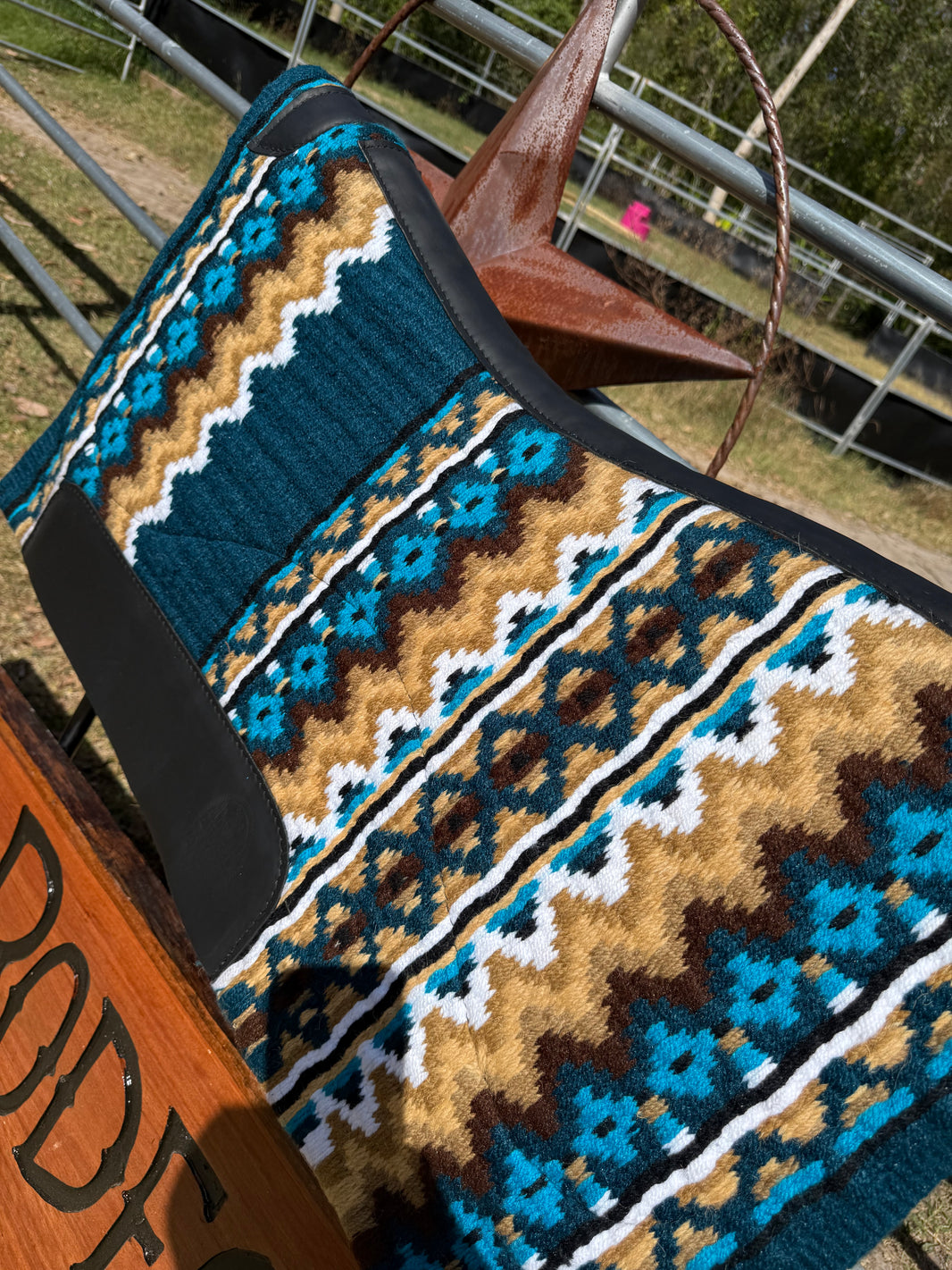 image Teal Brown - Contour Pad
