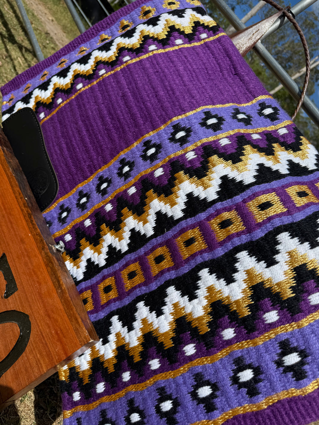 image Show Stopper Purple Gold - Show Pad