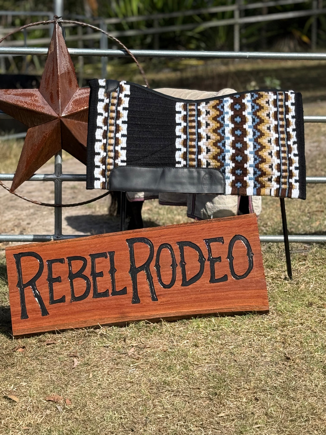 Earth & Blue - Contour Pad