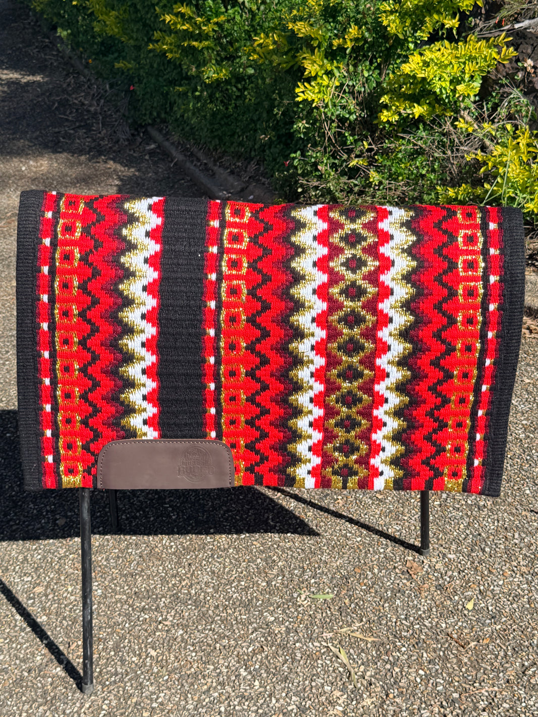 Show Pad - Bling Red Black Gold
